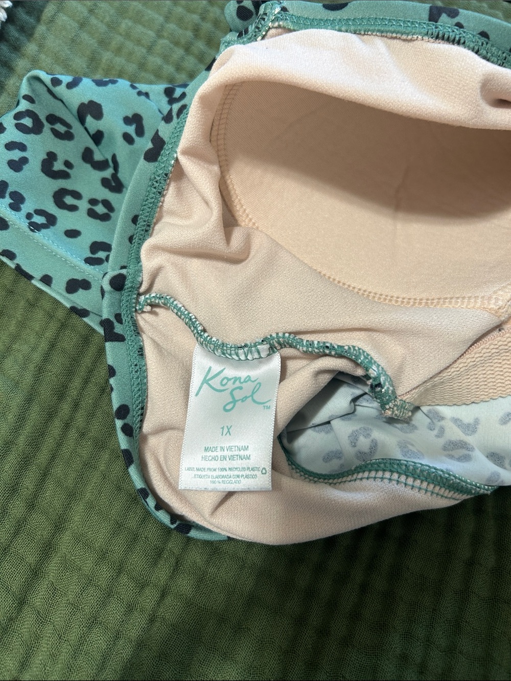 Kona Sol Green Leopard Print Tankini Top - Picture 4 of 4